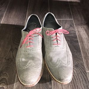 Classic Cole Haans! Barely worn.